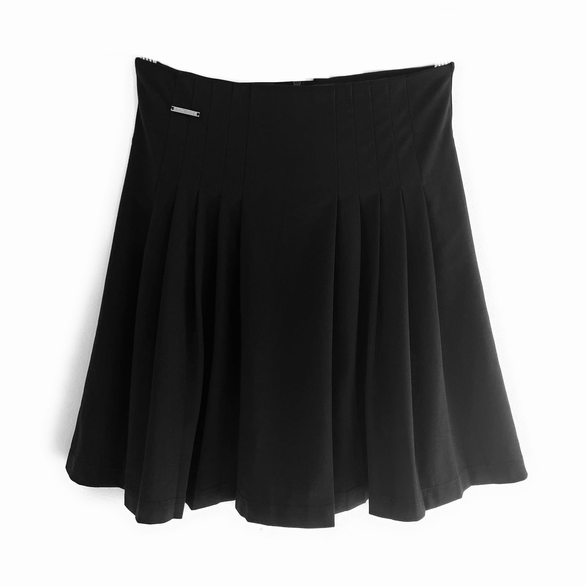 Black Pleated Skirts - Above the Knee Length - Lachere – LACHERE