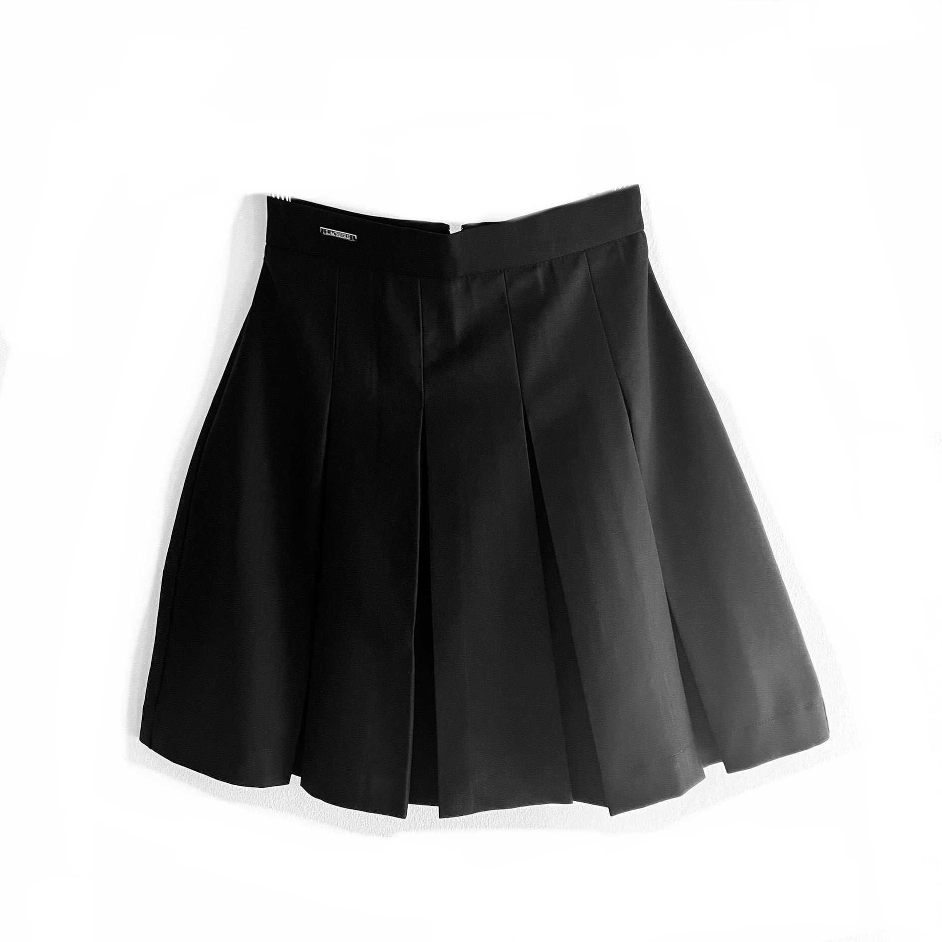 Black Pleated Skirts - Above the Knee Length - Lachere – LACHERE